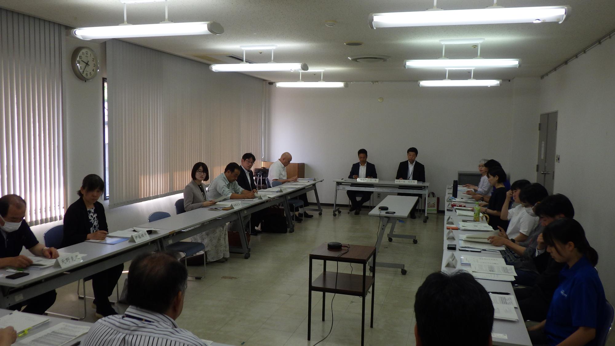 審議会の様子