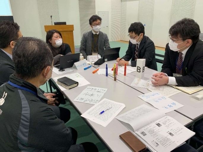グループ相談会の様子