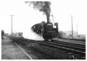 動いていた当時の蒸気機関車の写真
