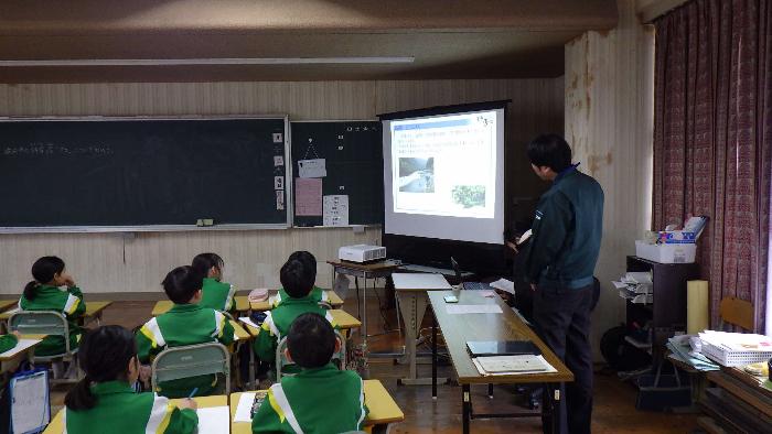 西増田小学校での授業の様子