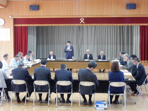 日本赤十字社島根県支部益田市地区総会にて挨拶を述べる市長の写真
