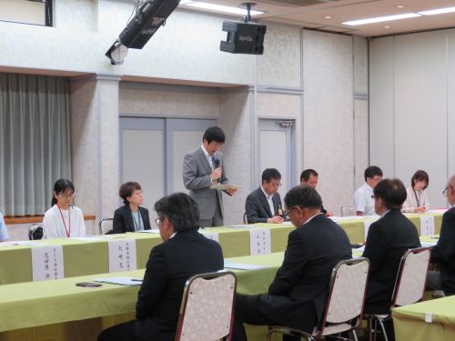 益田市社会福祉法人連絡会と益田市との意見交換会に出席の市長の写真