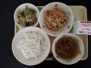 4月24日の給食の写真