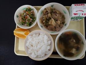 4月25日の給食の写真