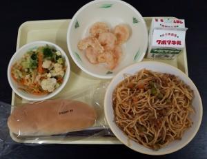 4月27日の給食の写真