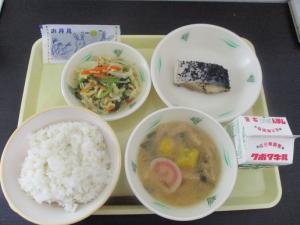 10月4日の給食の写真